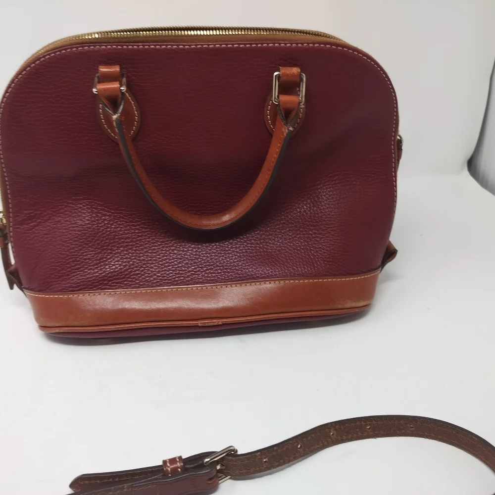 Dooney & Bourke Pebble Grain Zip Zip Satchel Bordeaux in great condition - Picture 10 of 16